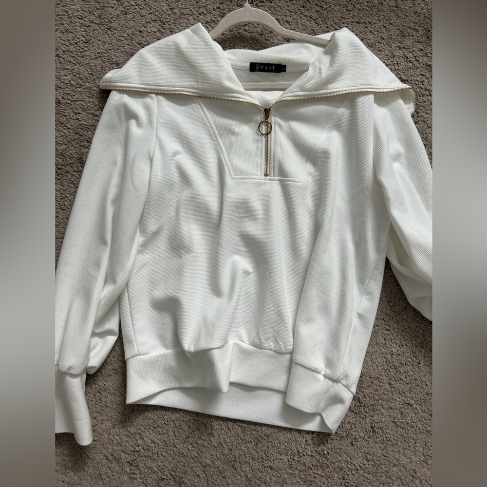 Zara Look a like Off-White Zip-Up Jacket/Shirt